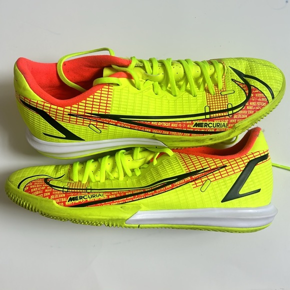 Men’s Nike Mercurial Vapor 14: Indoor soccer cleats - Picture 2 of 4
